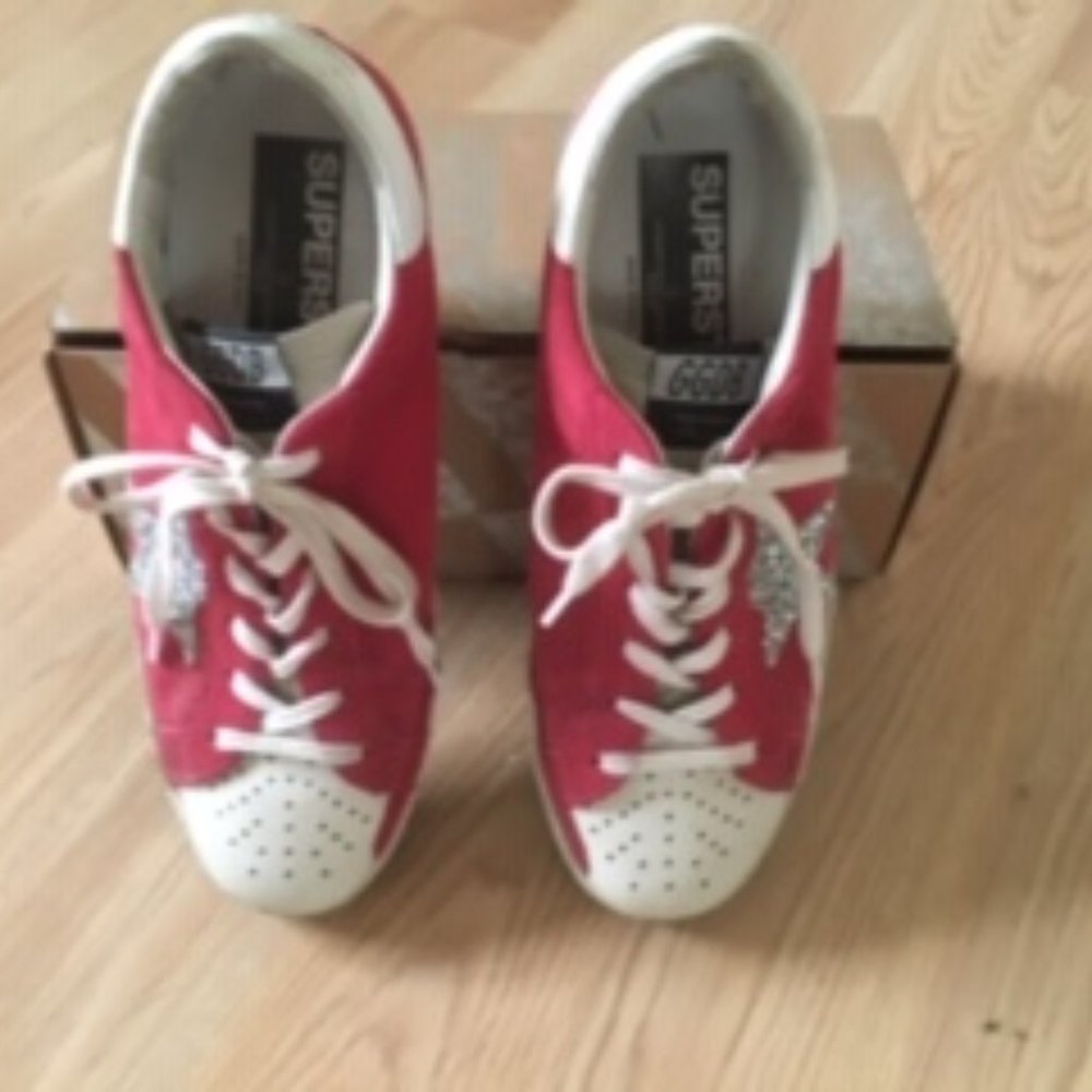 Golden Goose Sneakers